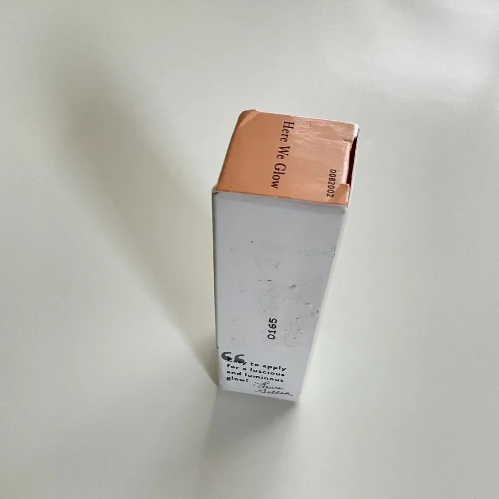 Laura Geller Luscious Liquid Cheek Glow In Here We Glow